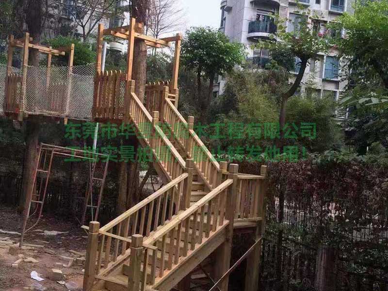 溪繩索穿越兒童游樂設施